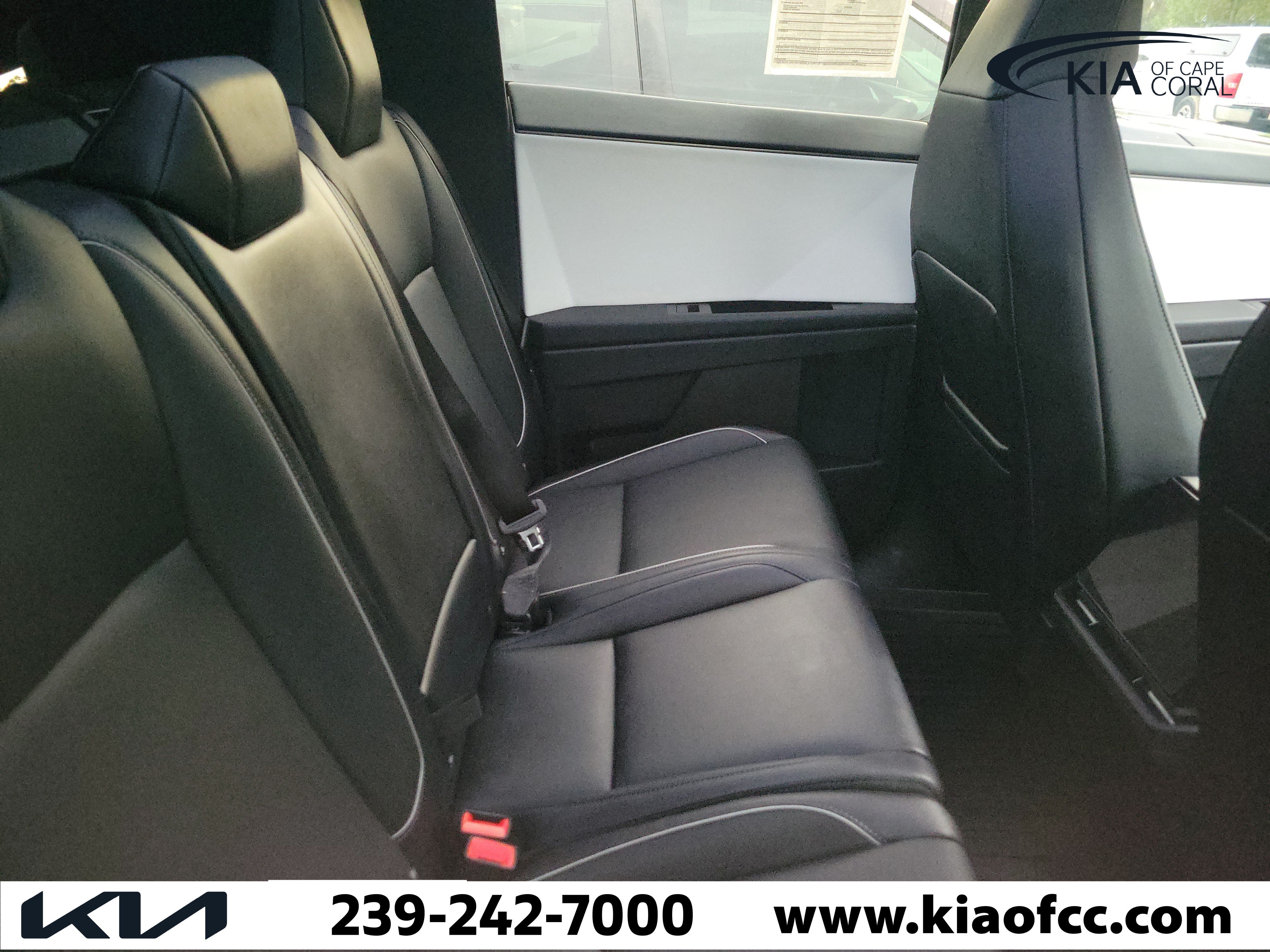 Used 2024 Tesla Cybertruck Cyberbeast AWD/4WD image 11