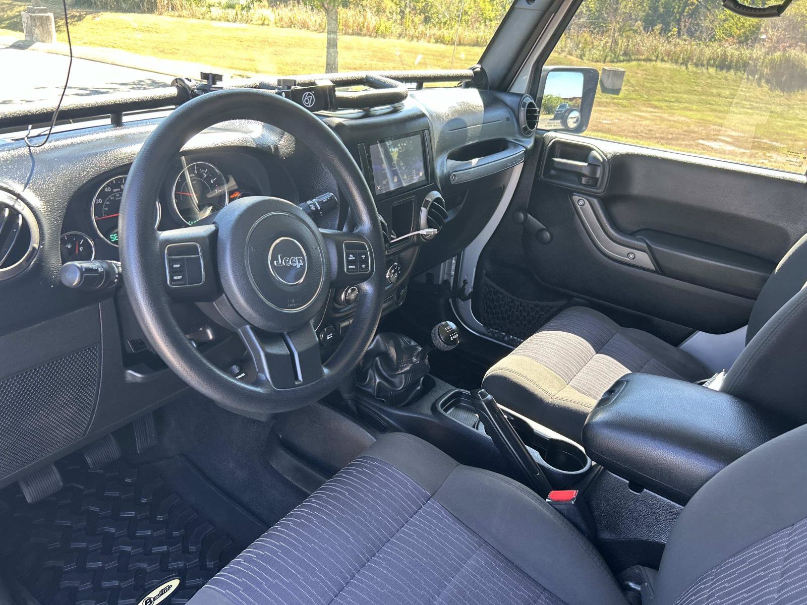 Used 2012 Jeep Wrangler Sport AWD/4WD image 19