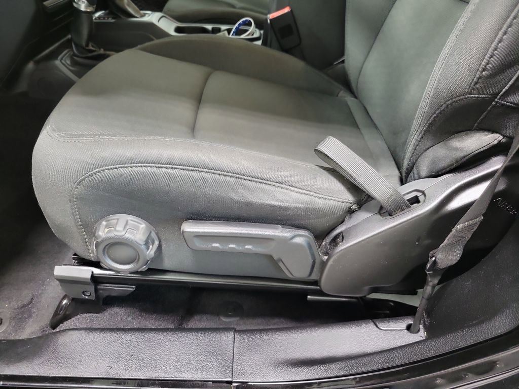 Used 2019 Jeep Wrangler Sport image 27