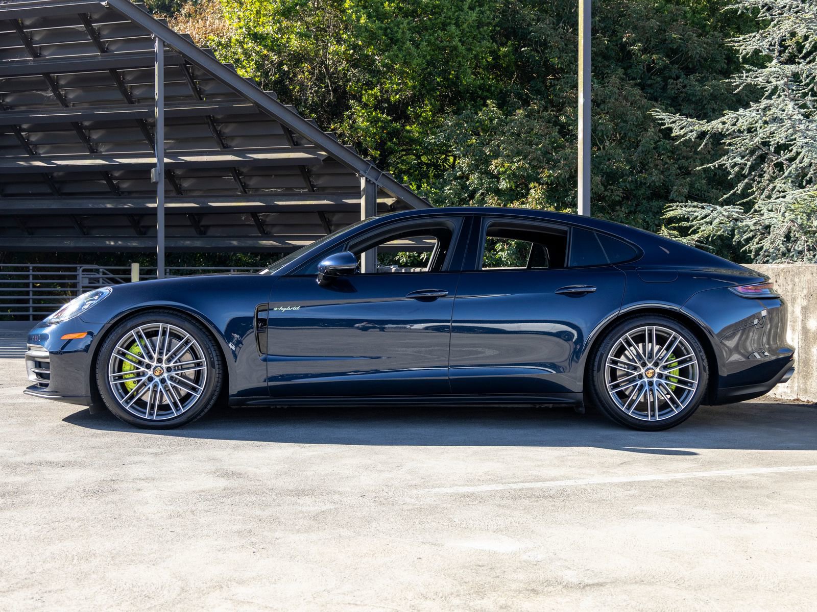 Certified 2022 Porsche Panamera 4S AWD/4WD image 2