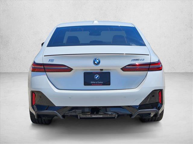 New 2026 BMW i5 eDrive40 w/ M Sport Package AWD/4WD image 6