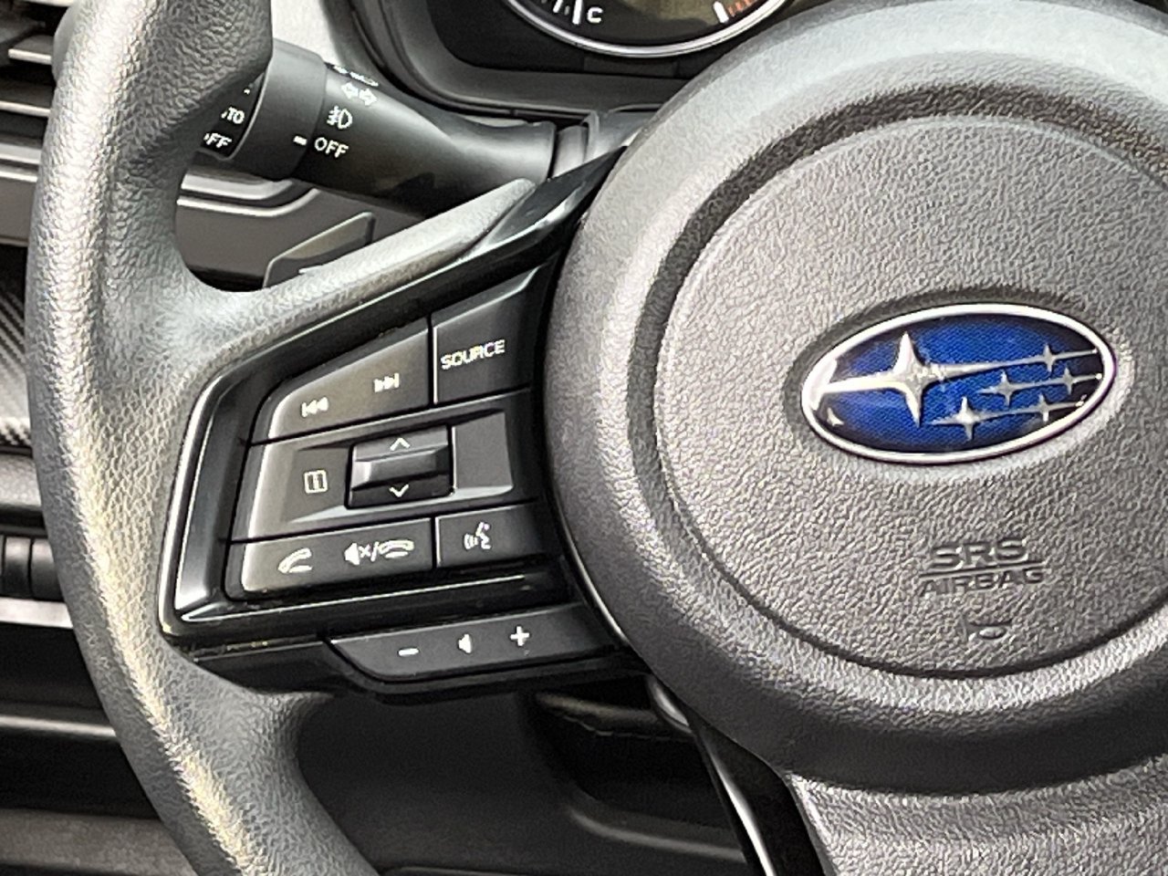 Used 2025 Subaru Crosstrek 2.5i Premium AWD/4WD image 12