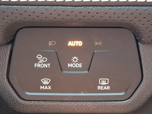 Used 2024 Volkswagen Atlas SEL Premium R-Line AWD/4WD image 27