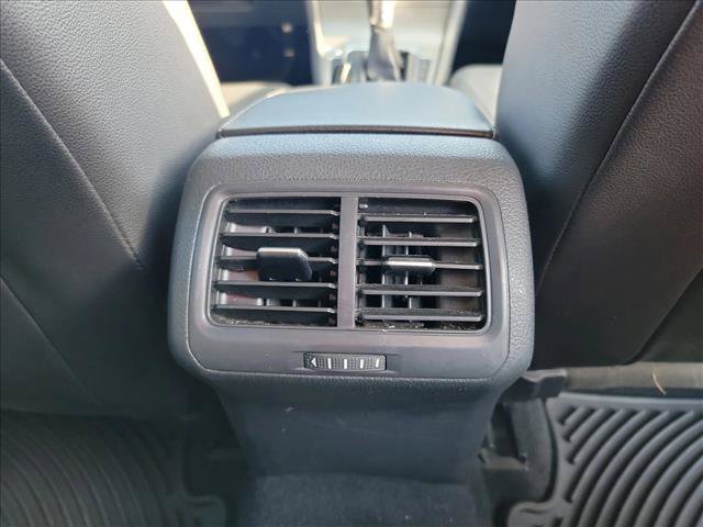 Used 2015 Volkswagen Golf TDI SE FWD image 17