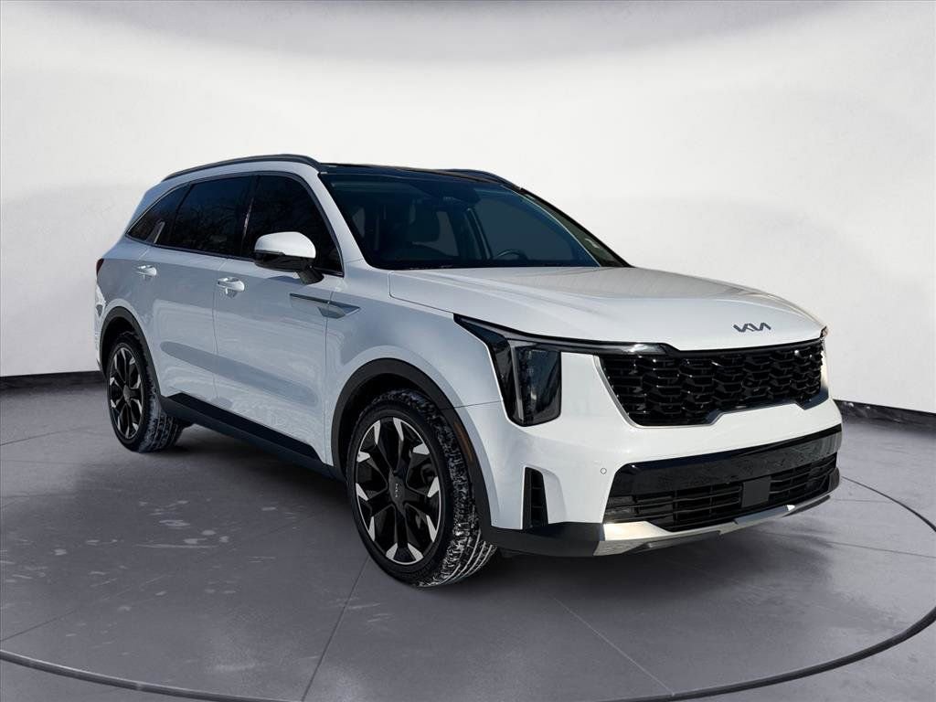 Used 2024 Kia Sorento EX w/ Panoramic Sunroof Package image 8