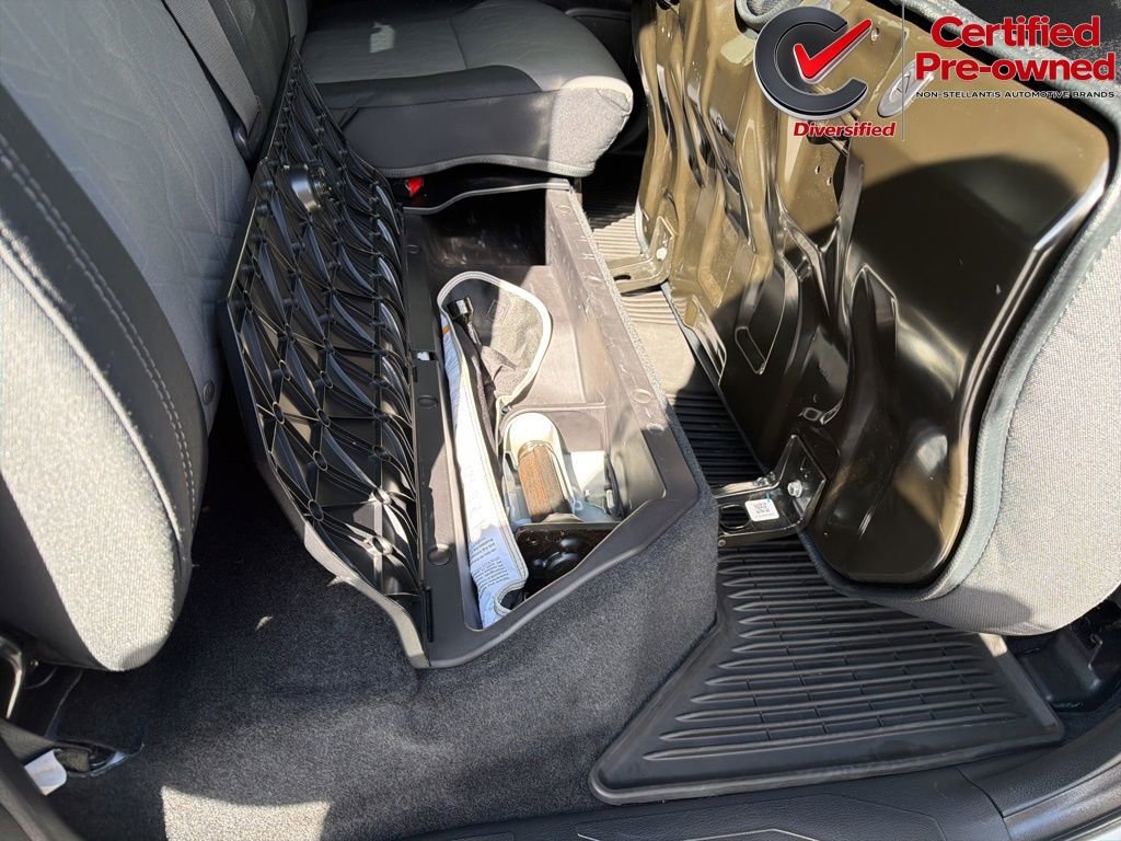 Used 2020 Toyota Tacoma TRD Off-Road AWD/4WD image 28