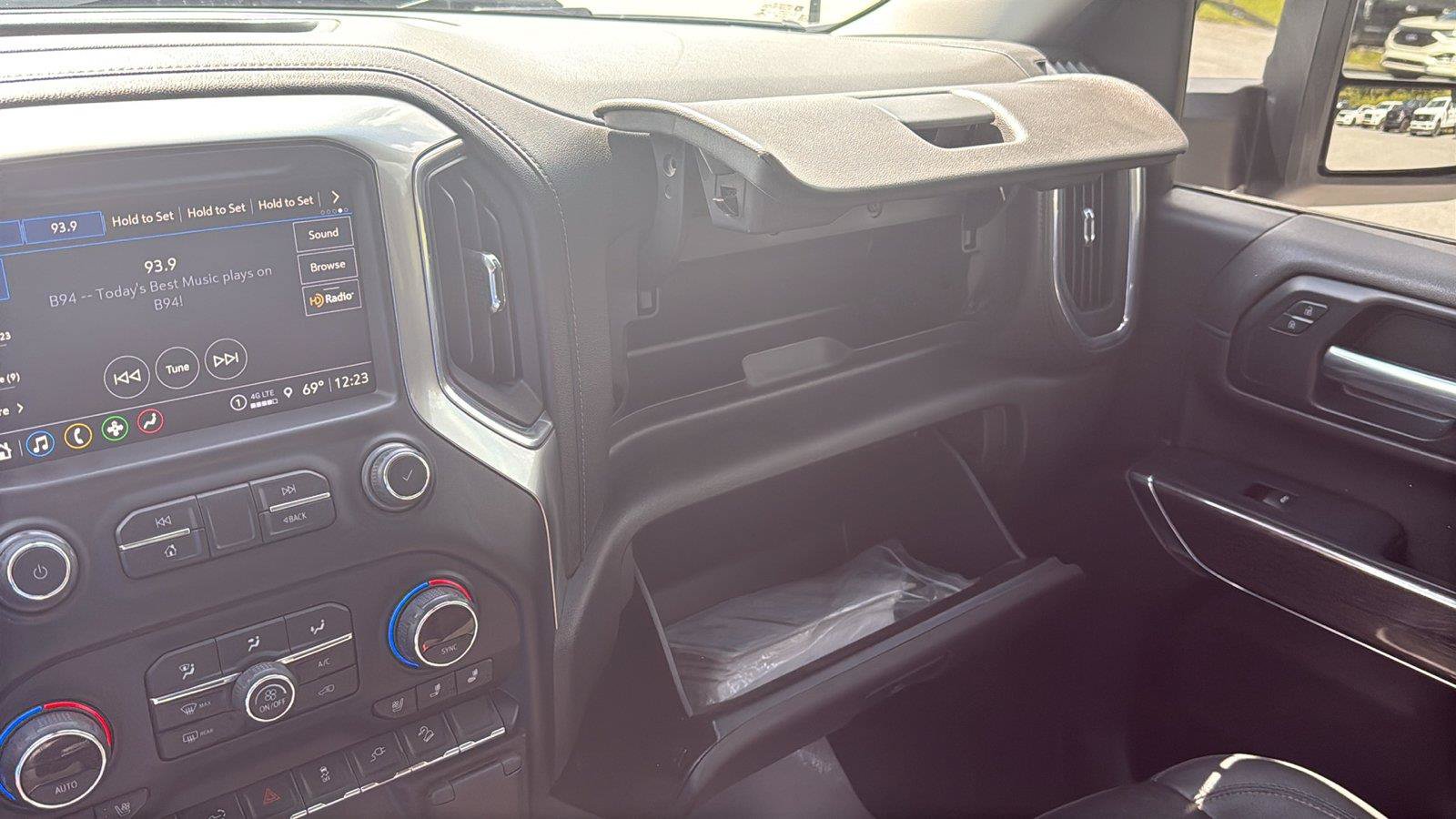 Used 2021 Chevrolet Silverado 2500 LTZ w/ Z71 Chrome Sport Edition AWD/4WD image 22