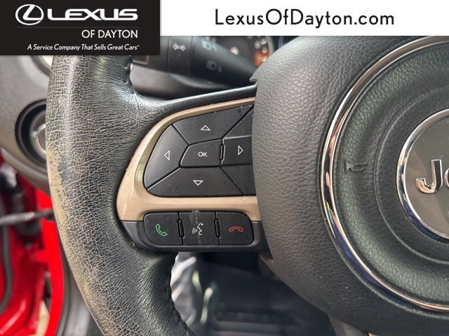 Used 2017 Jeep Renegade Latitude w/ Cold Weather Group image 20