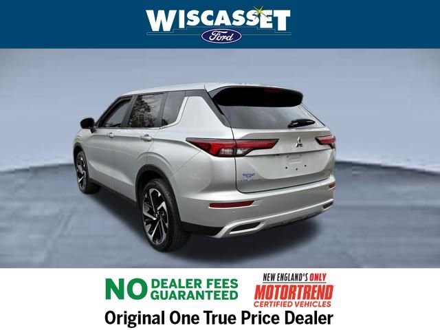 Used 2024 Mitsubishi Outlander SE image 25