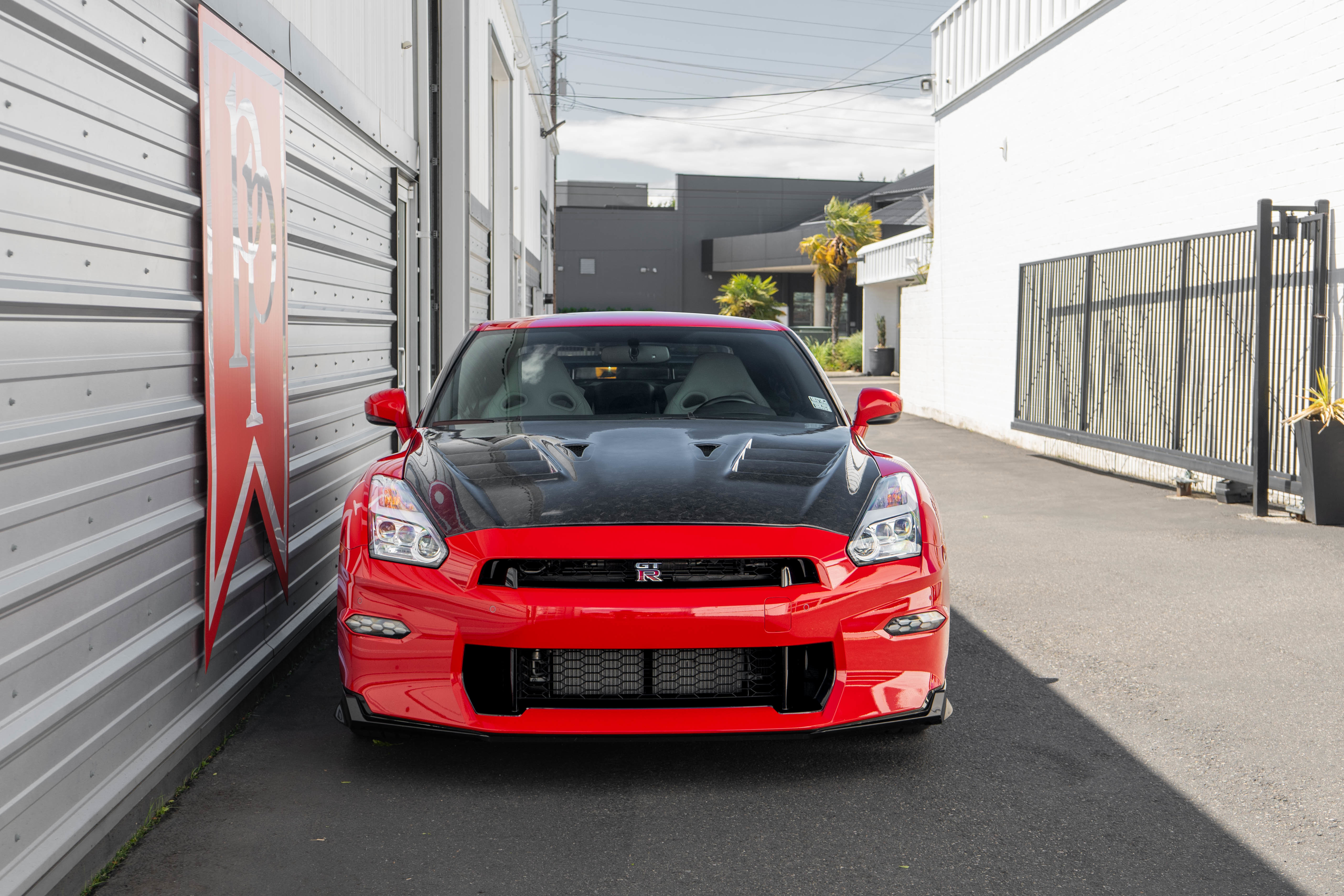 Used 2024 Nissan GT-R Premium w/ Premium Interior Package AWD/4WD image 33
