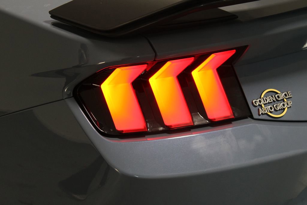 Used 2025 Ford Mustang Dark Horse image 51