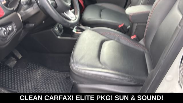 Used 2023 Jeep Renegade Trailhawk w/ Sun/Sound Group AWD/4WD image 27