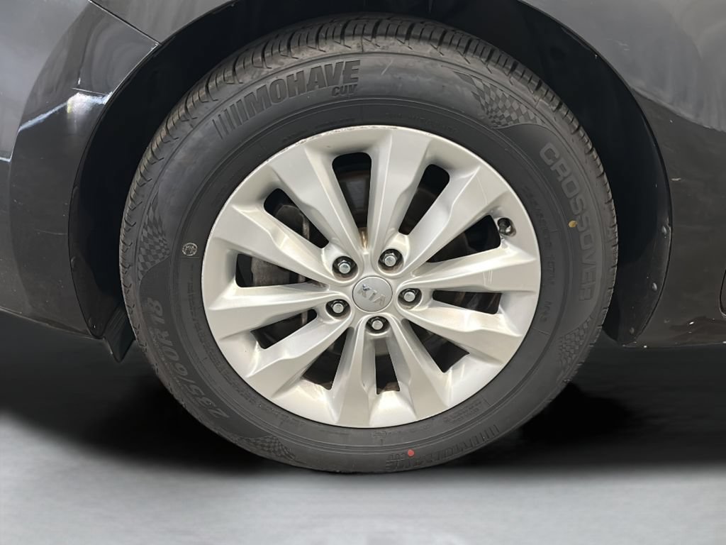 Used 2015 Kia Sedona EX FWD image 12