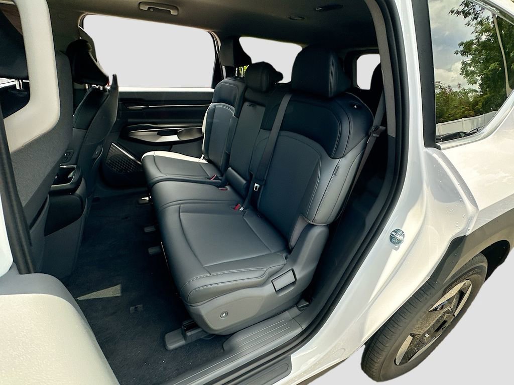 New 2026 Kia EV9 Light RWD image 25