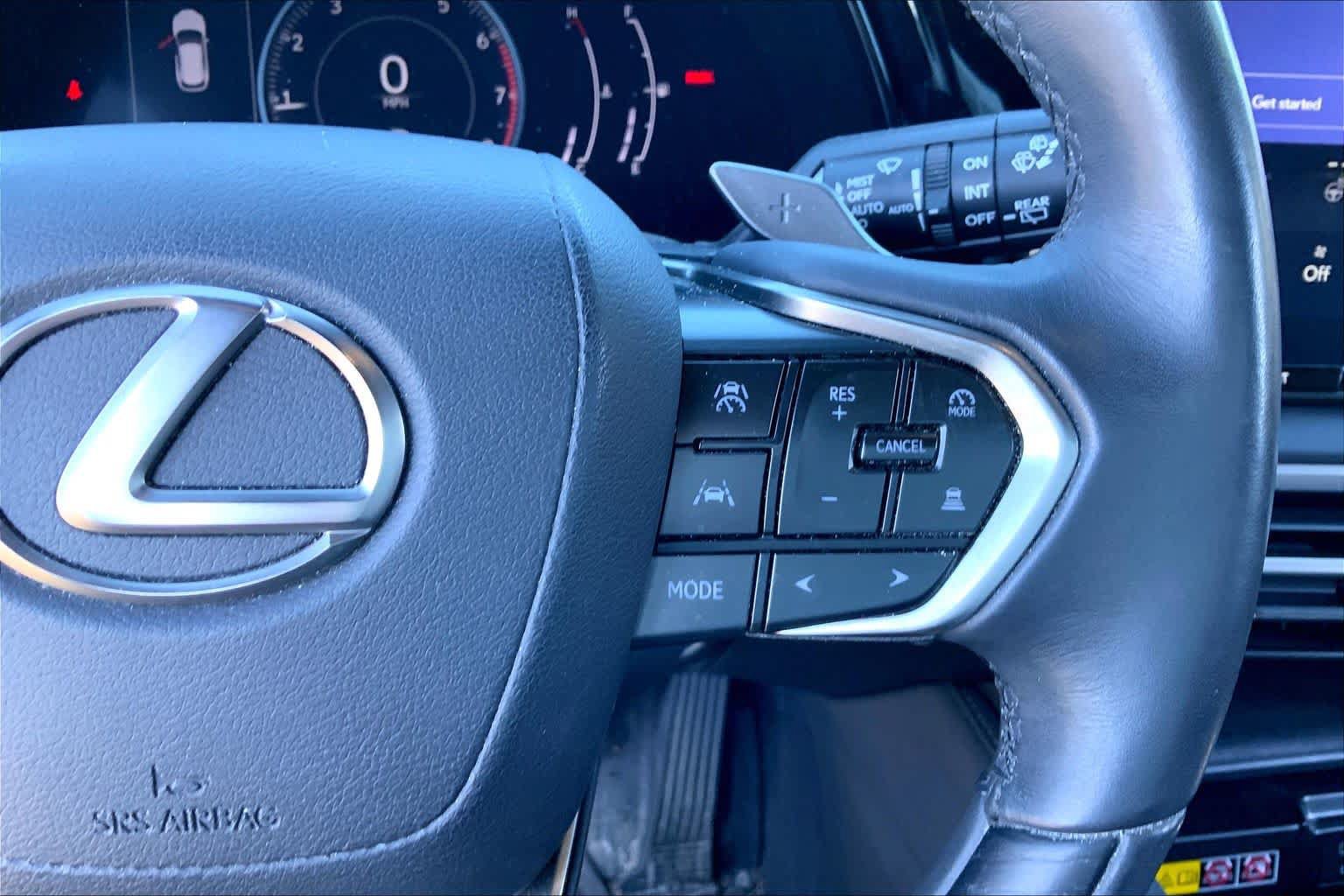 Used 2023 Lexus RX 350 Premium w/ Accessory Package AWD/4WD image 25