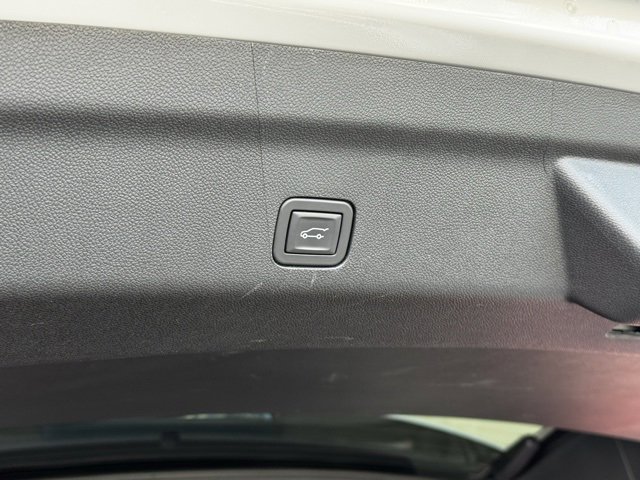 Certified 2024 Cadillac Escalade Sport w/ LPO, ONYX Package image 55