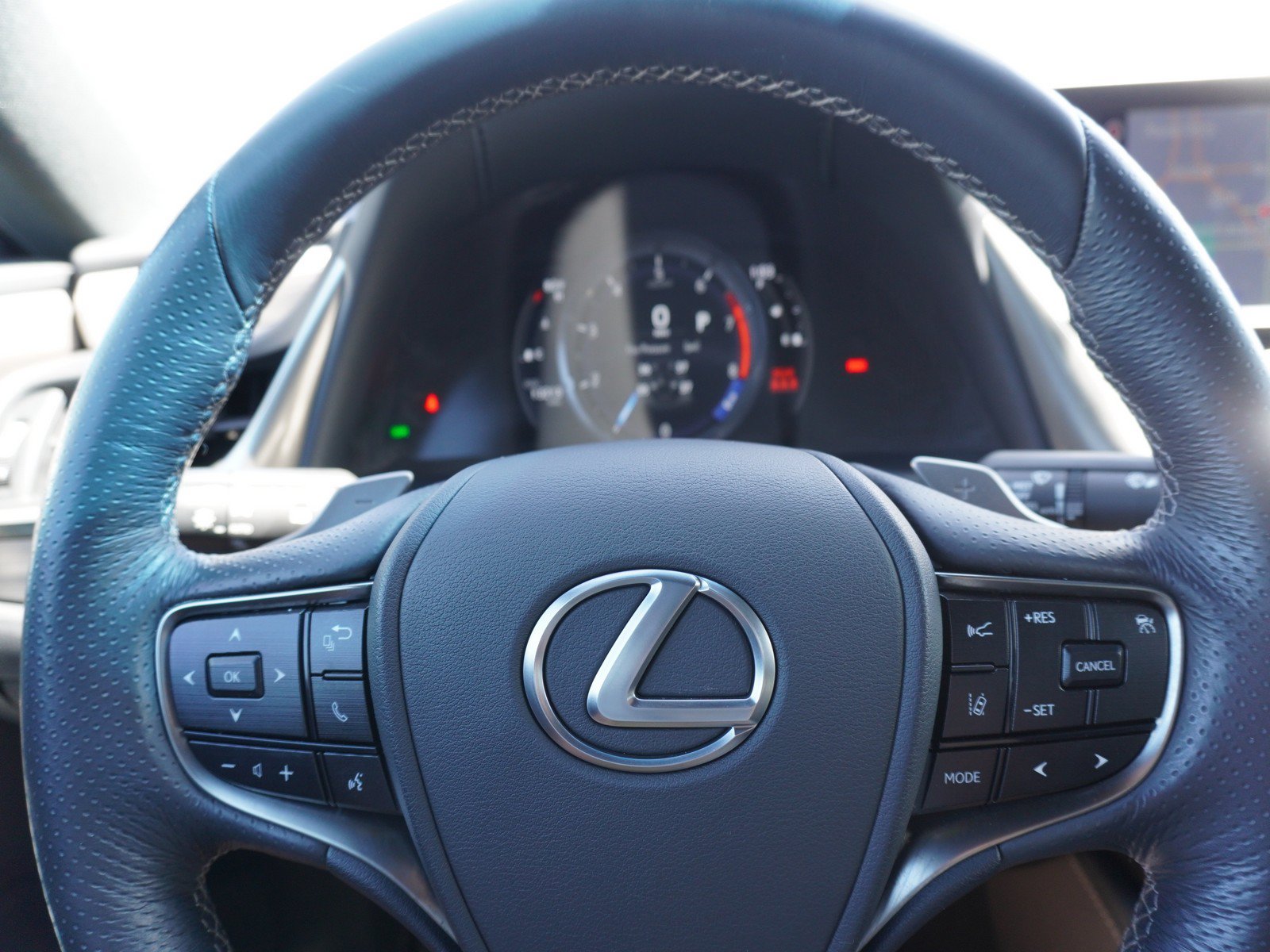 Used 2021 Lexus ES 350 F Sport w/ Accessory Package 2 FWD image 25
