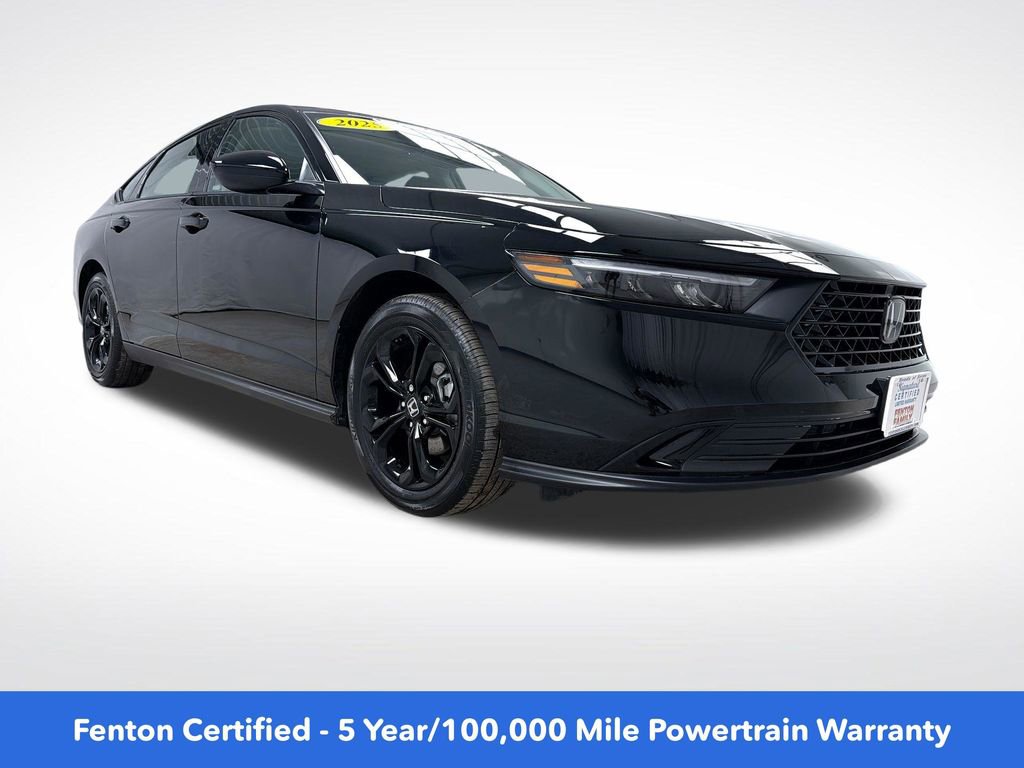 Used 2025 Honda Accord SE image 1