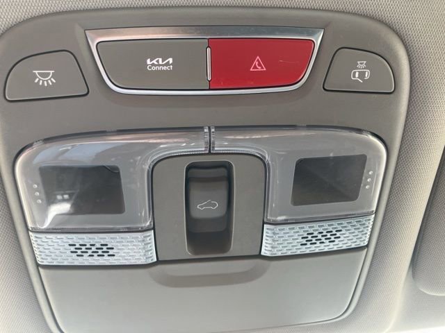 Used 2025 Kia Telluride S FWD image 30