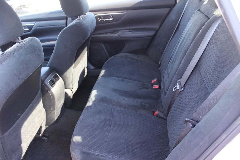 Used 2015 Nissan Altima 2.5 SV w/ Convenience Package image 24