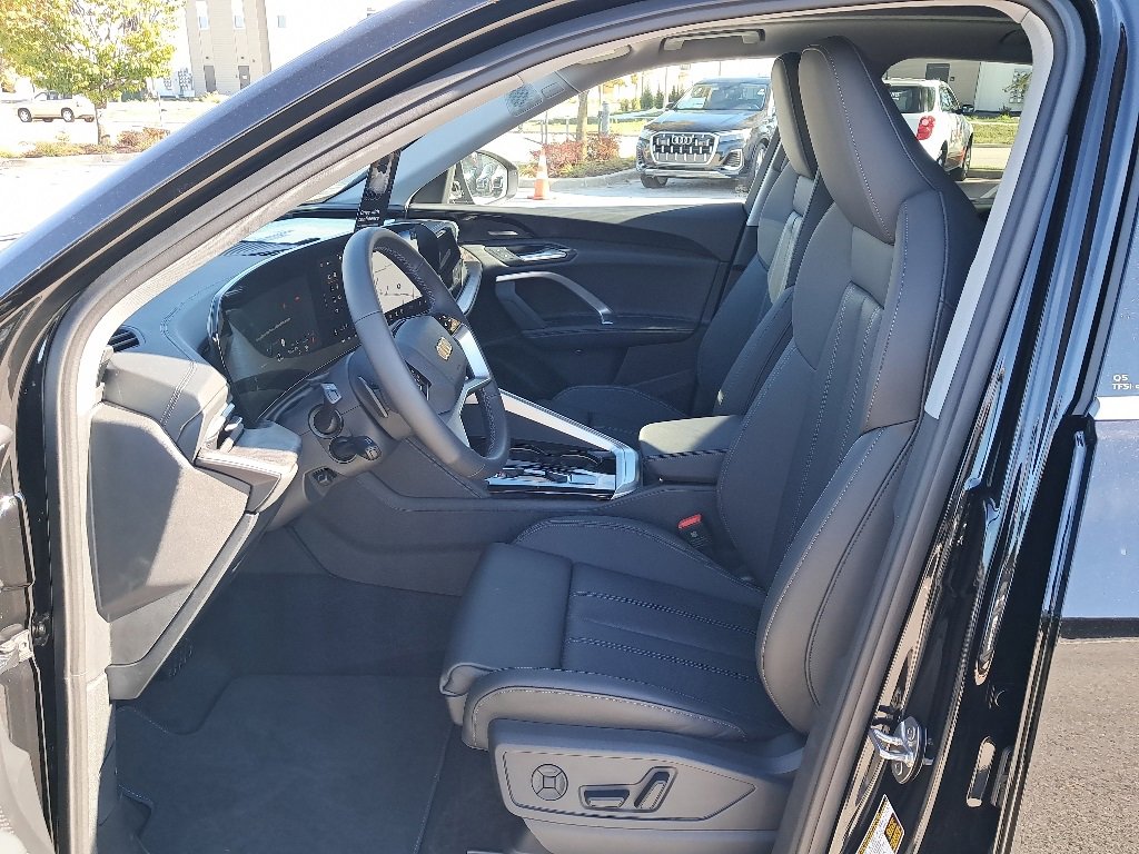 New 2025 Audi Q5 Prestige image 9