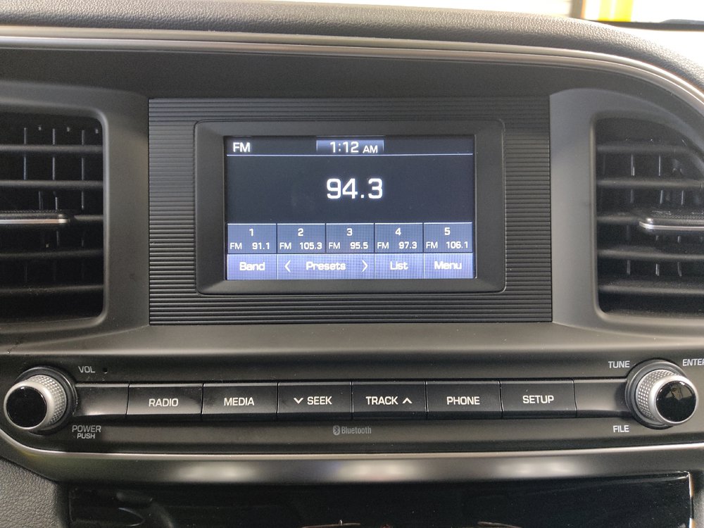 Used 2019 Hyundai Elantra SE w/ Cargo Package FWD image 25