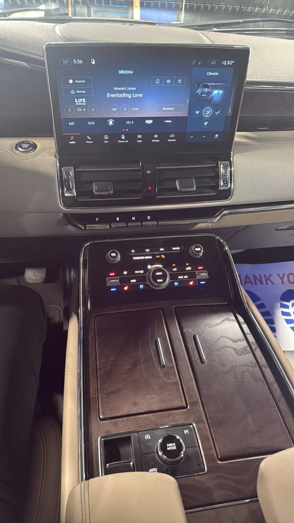 Used 2022 Lincoln Navigator 4WD image 22