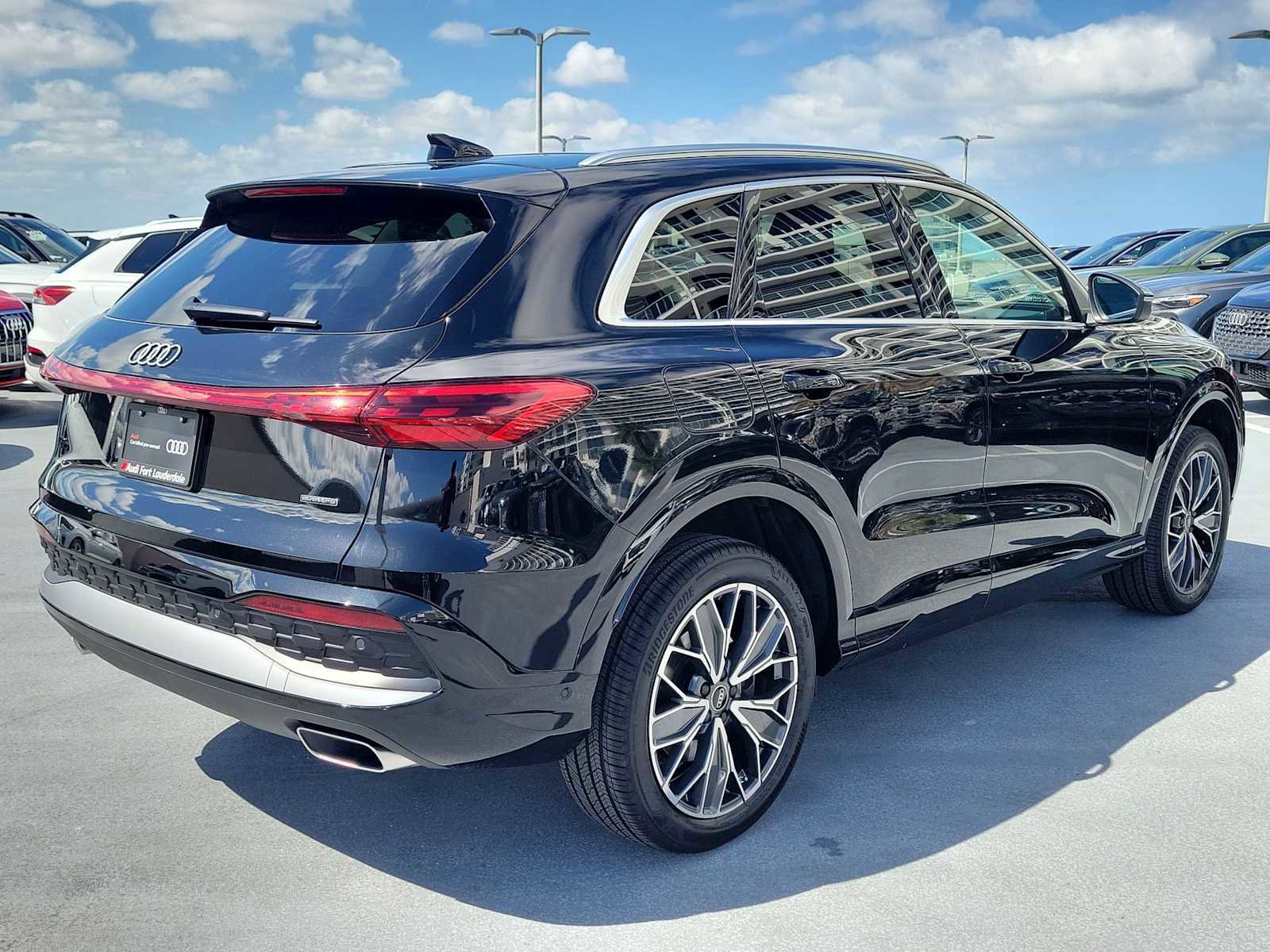 Certified 2025 Audi Q5 Premium Plus w/ Premium Plus AWD/4WD image 6