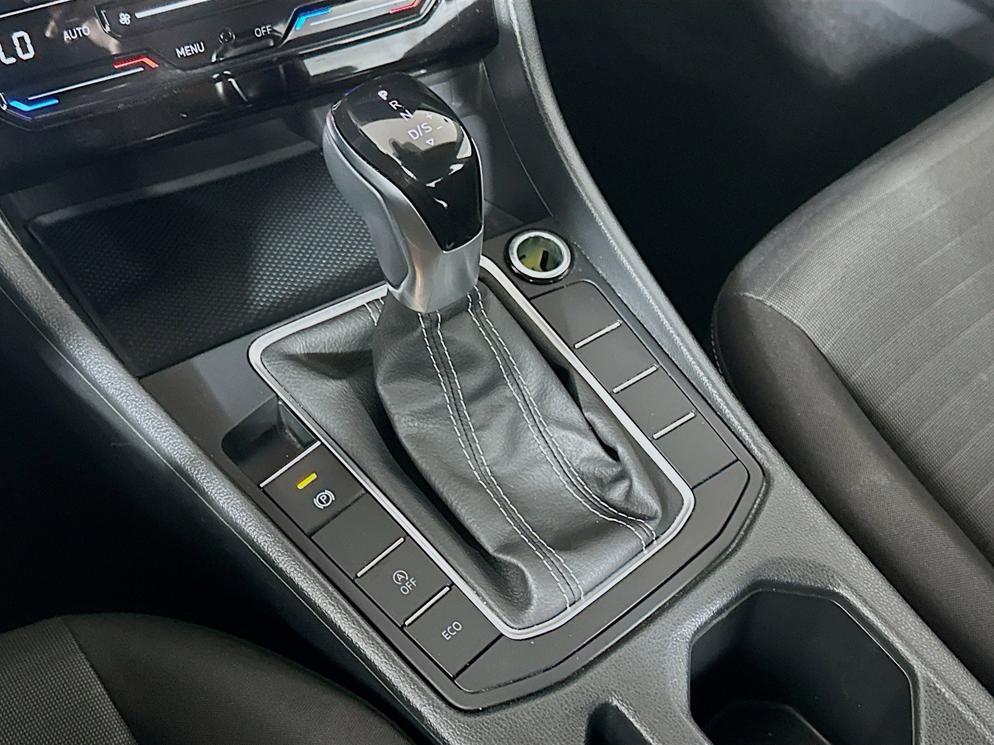 Used 2025 Volkswagen Jetta S image 24