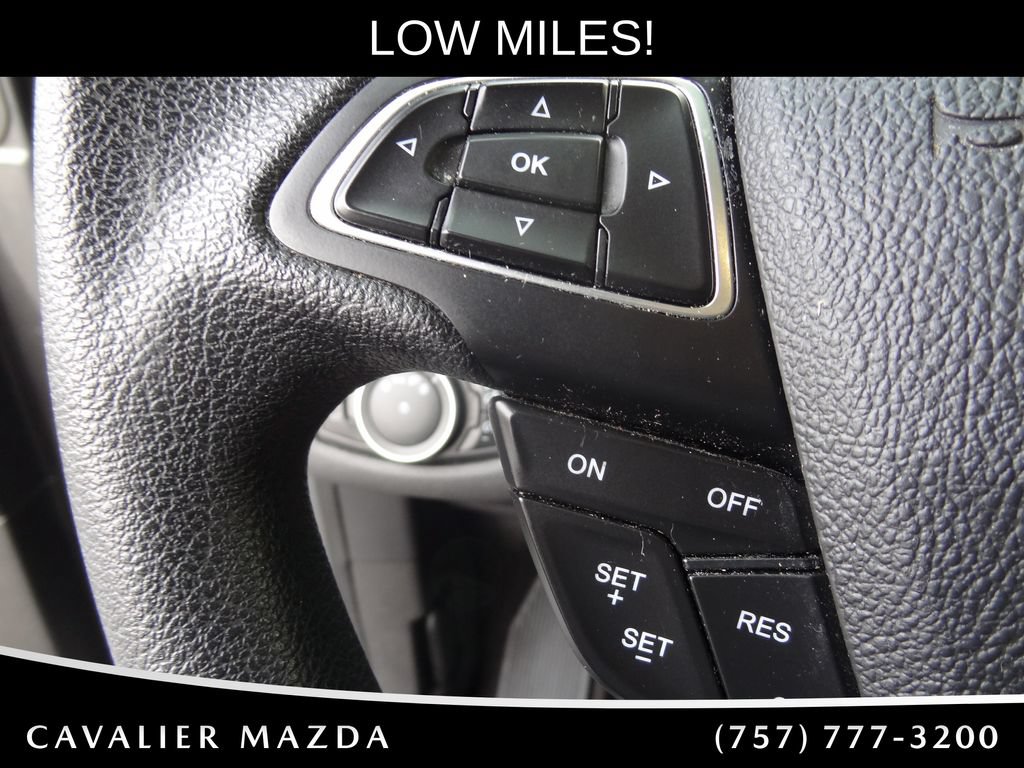 Used 2017 Ford Escape SE FWD image 19