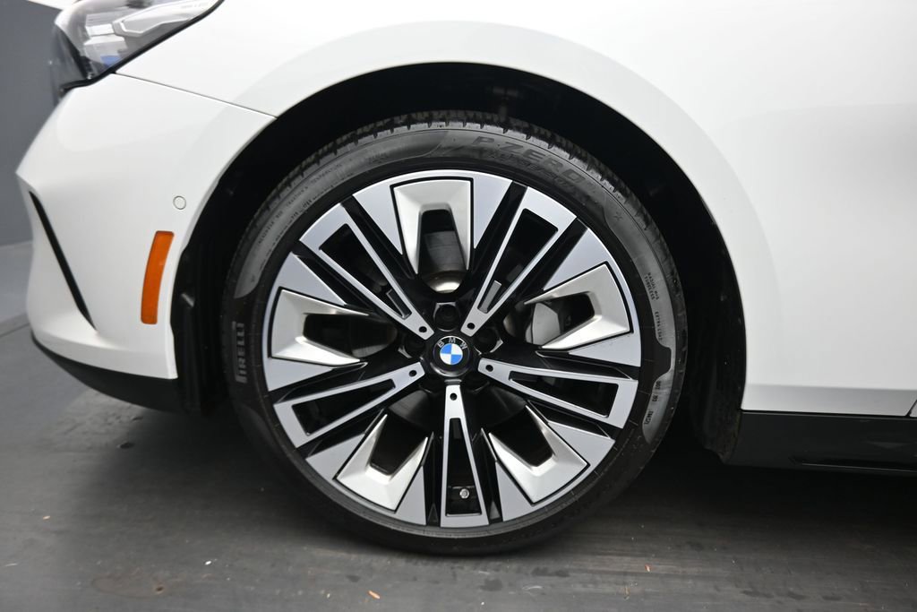Used 2026 BMW 530i RWD image 59