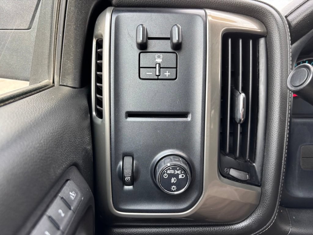 Used 2017 Chevrolet Silverado 1500 High Country RWD image 36