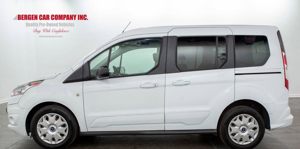 Used 2016 Ford Transit Connect XLT image 5