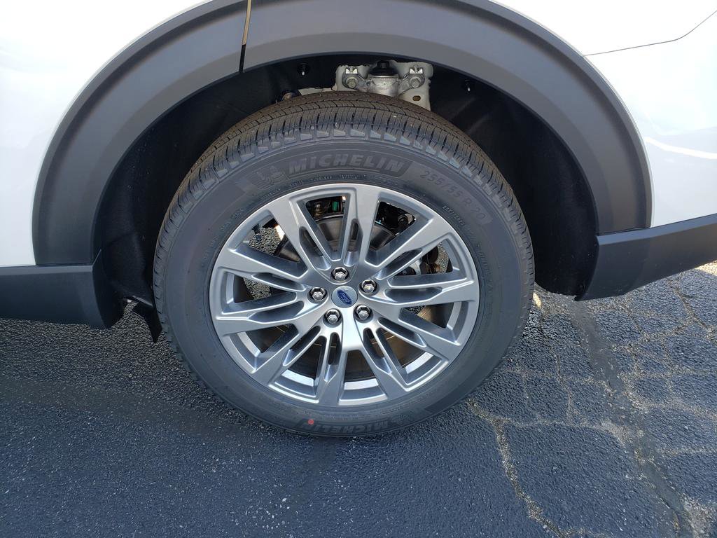 New 2026 Ford Explorer Active image 27