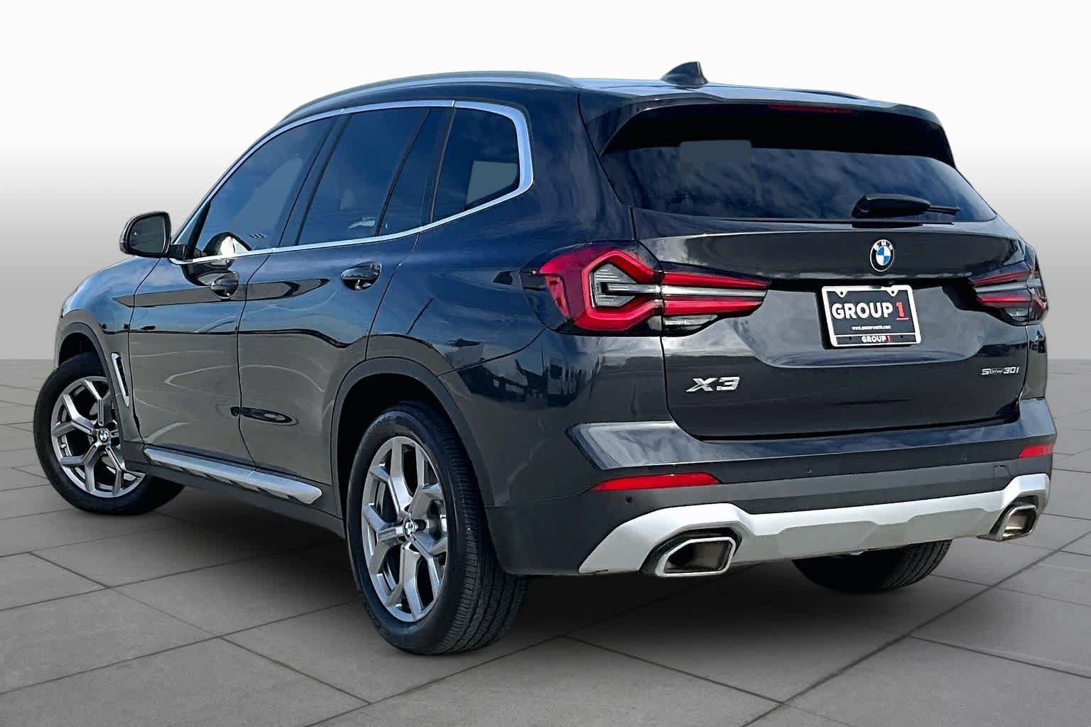 Used 2024 BMW X3 sDrive30i w/ Premium Package RWD image 11
