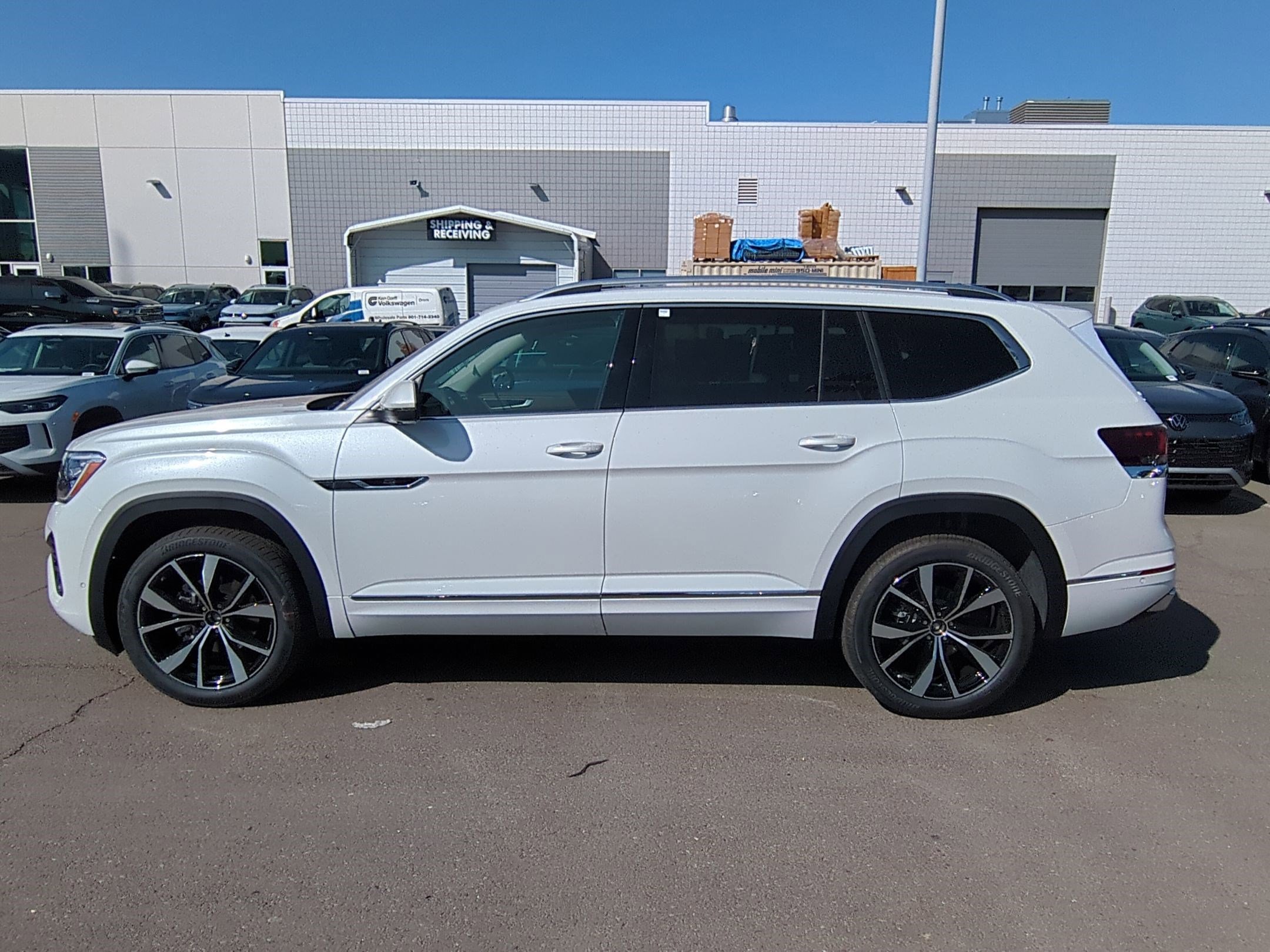 New 2026 Volkswagen Atlas SEL Premium R-Line image 9