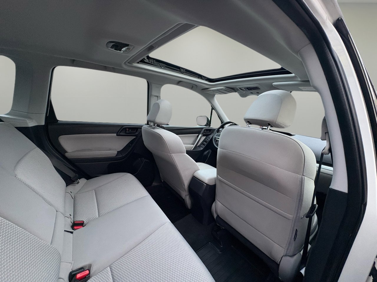 Used 2016 Subaru Forester 2.5i Premium image 30