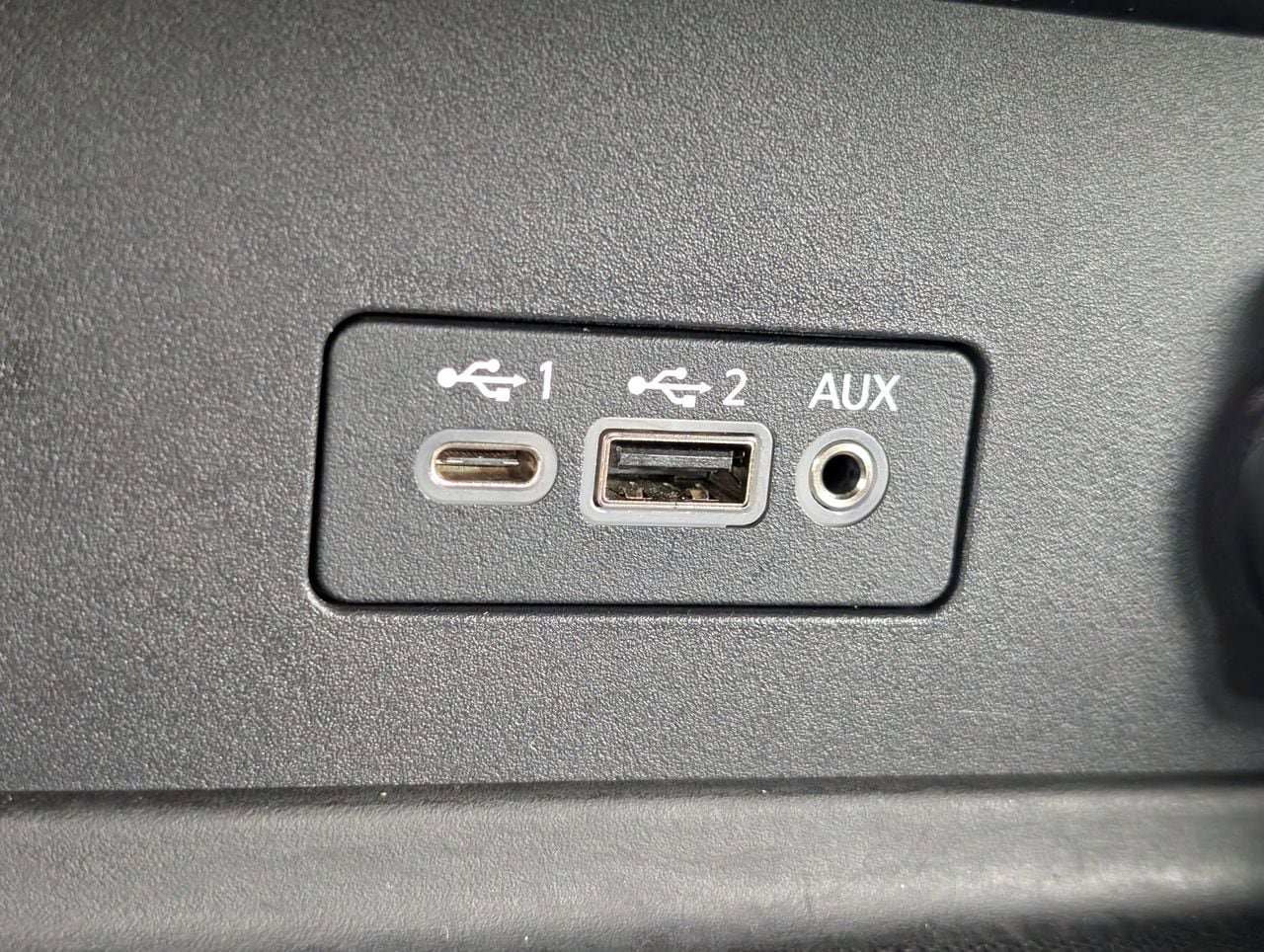 Certified 2023 Nissan Sentra SV FWD image 20