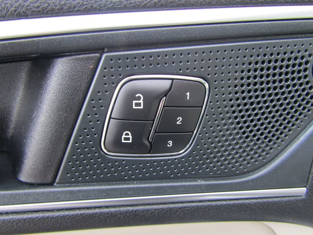 Used 2024 Ford Edge Titanium w/ Equipment Group 301A AWD/4WD image 25