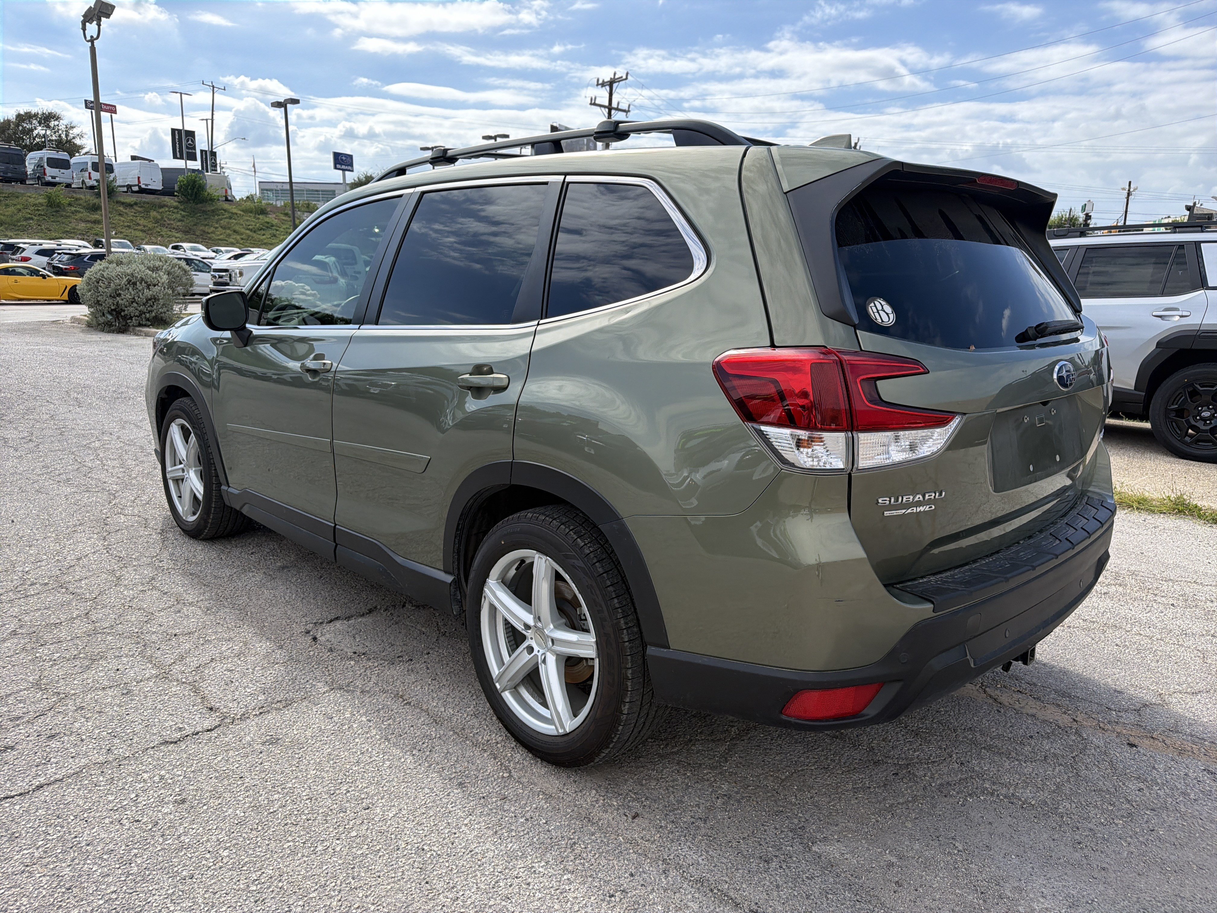 Used 2020 Subaru Forester Limited w/ Popular Package #3 AWD/4WD image 5