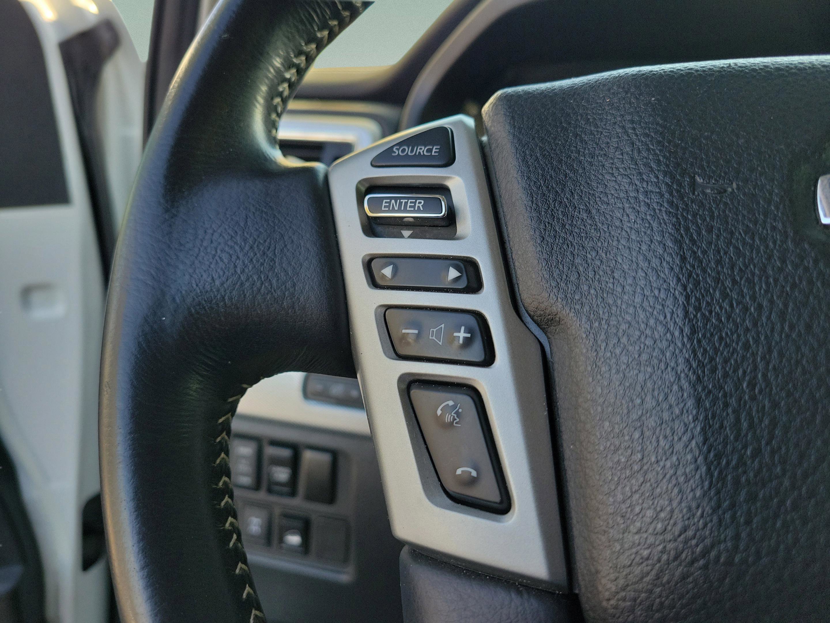 Used 2018 Nissan Titan PRO-4X image 21