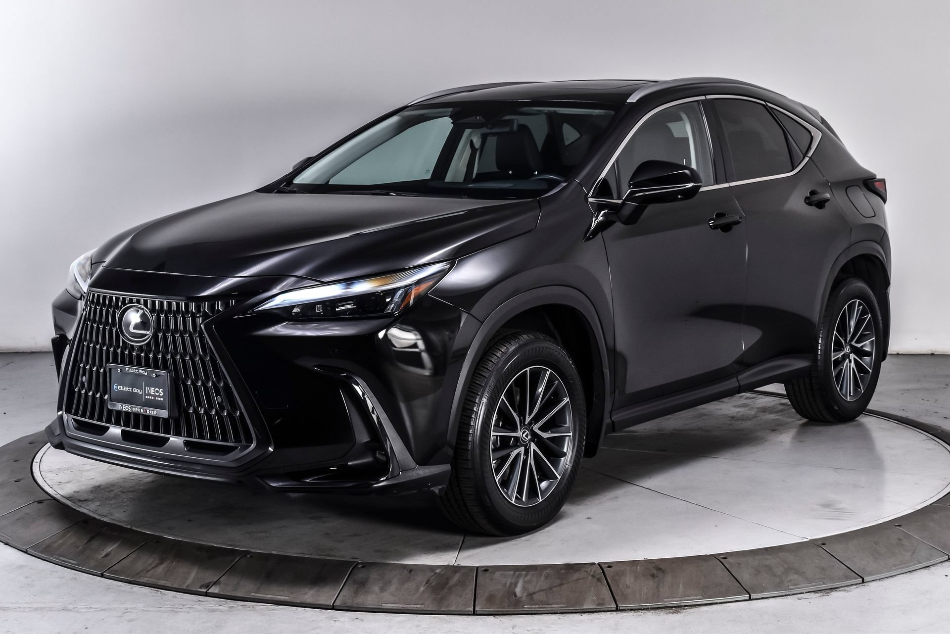 Used 2025 Lexus NX 350h AWD w/ Cold Area Package image 2