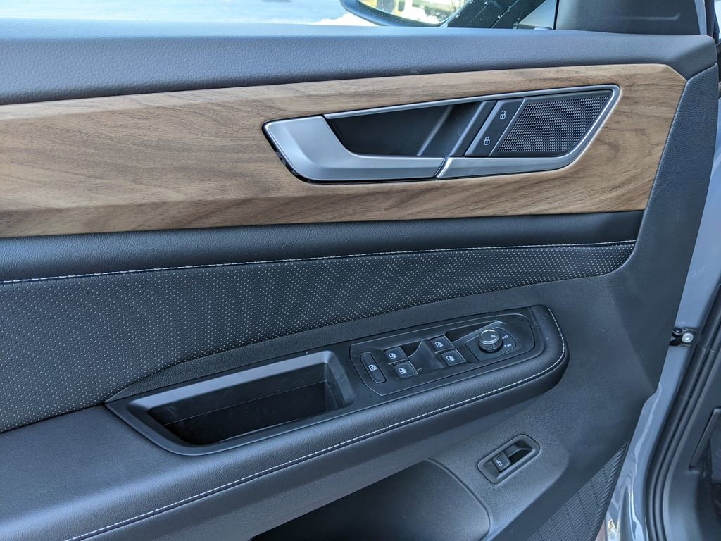 New 2026 Volkswagen Atlas SE image 10