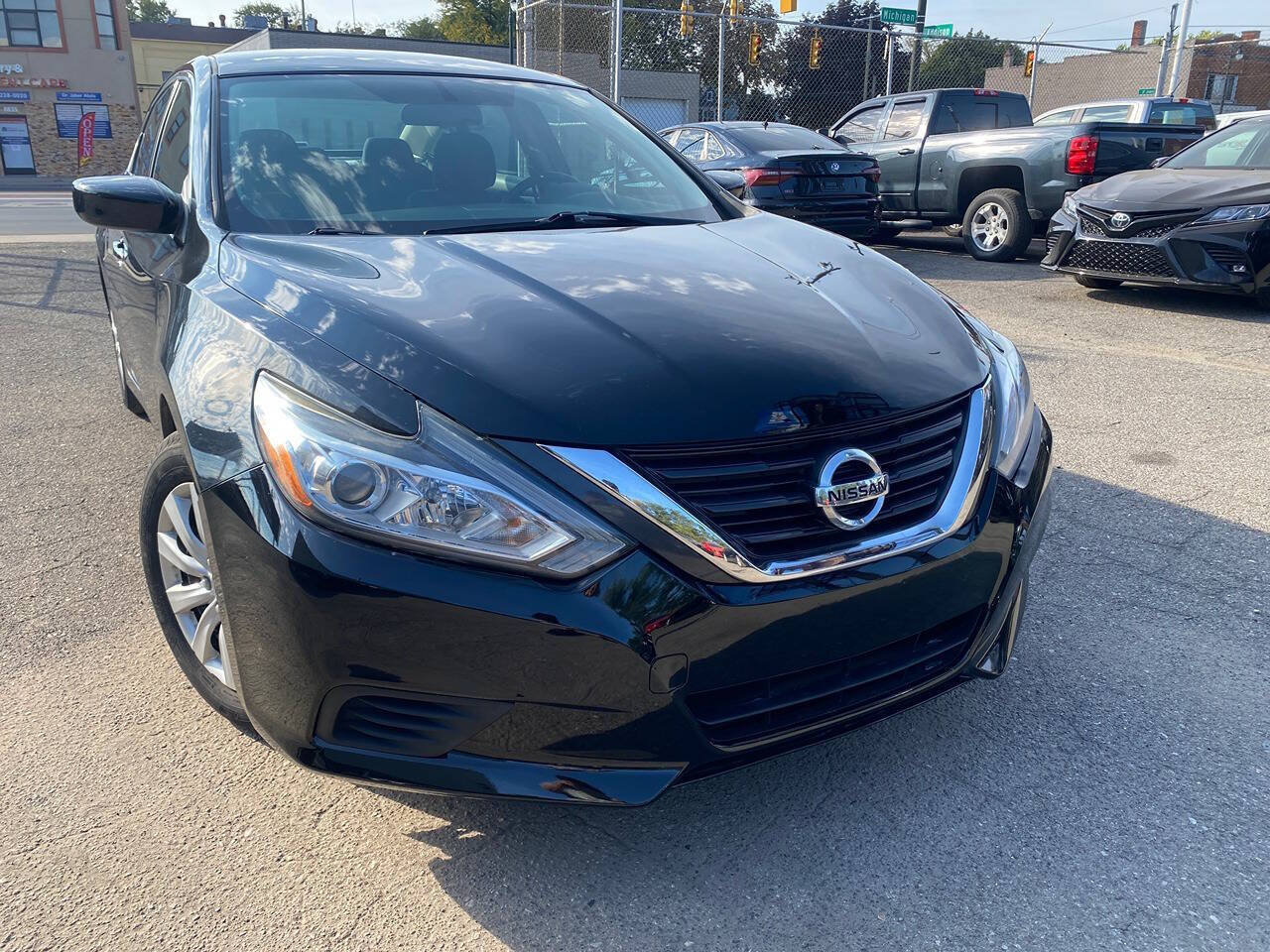 Used 2017 Nissan Altima 2.5 S w/ Power Driver Seat Package FWD image 30