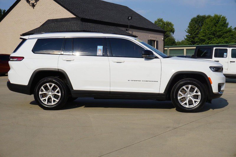 Used 2023 Jeep Grand Cherokee L Limited w/ Luxury Tech Group II AWD/4WD image 2