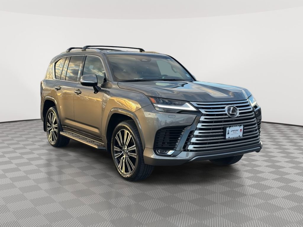 Used 2025 Lexus LX 600 4WD w/ Accessory Package (2T)