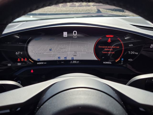 Used 2020 Porsche Taycan 4S image 28