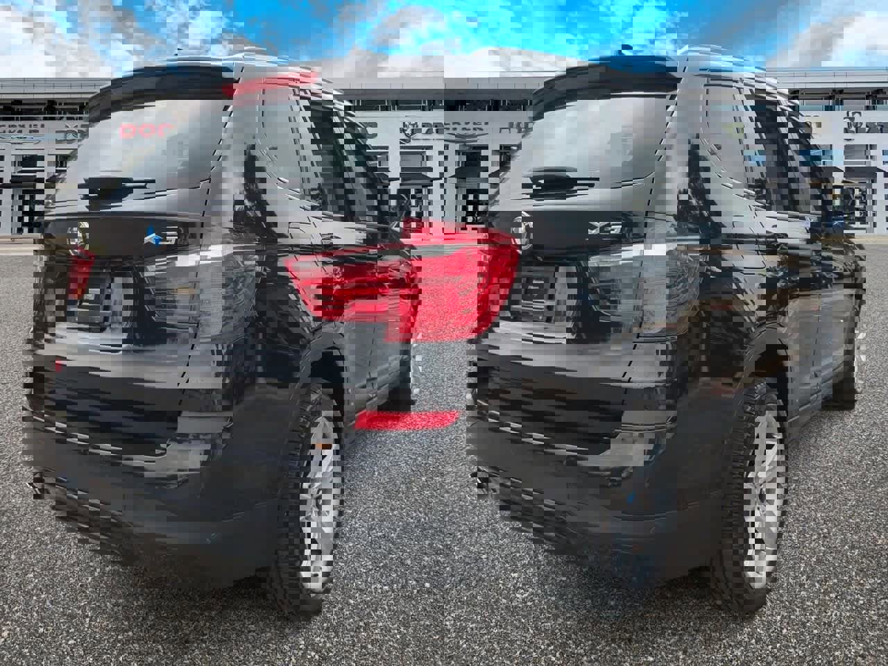 Used 2017 BMW X3 sDrive28i image 8