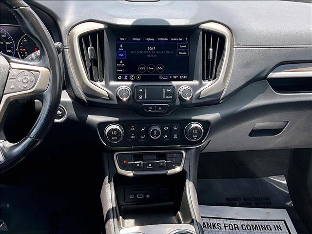 Used 2022 GMC Terrain Denali w/ Denali Premium Package AWD/4WD image 8