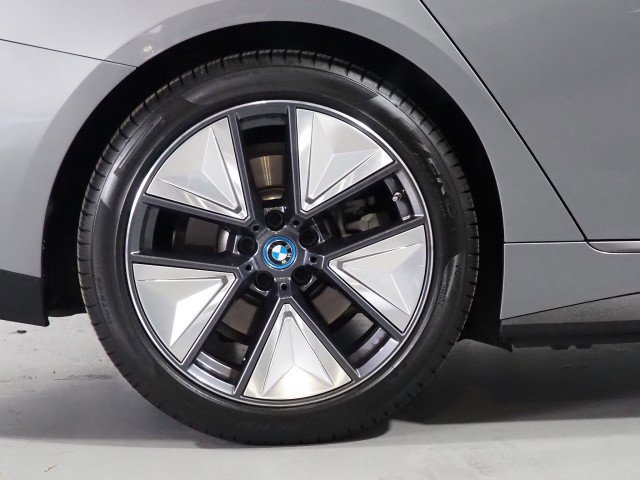 Used 2023 BMW i4 eDrive35 image 53